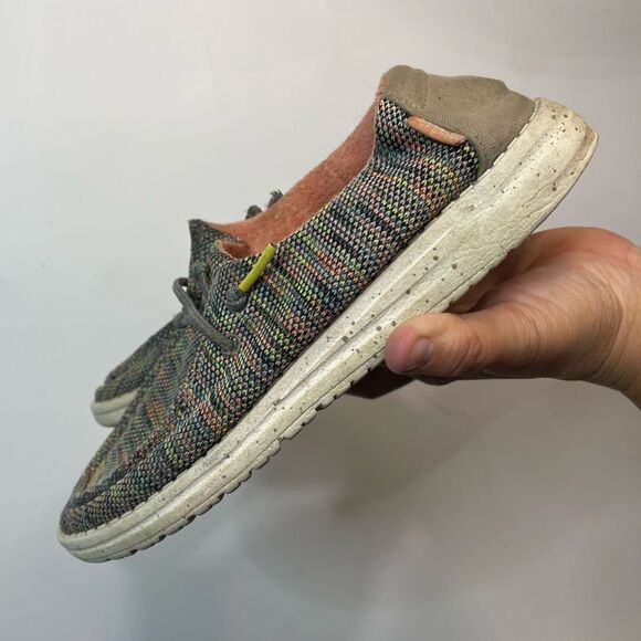 5 for $25🔥Hey Dudes Wendy Peacock Pink Loafers Youth Size 4-5 - Picture 5 of 10